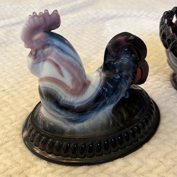 Vintage Imperial Glass Slag Purple Milk Glass Rooster Covered Dish Collectible - Picture 7 of 11